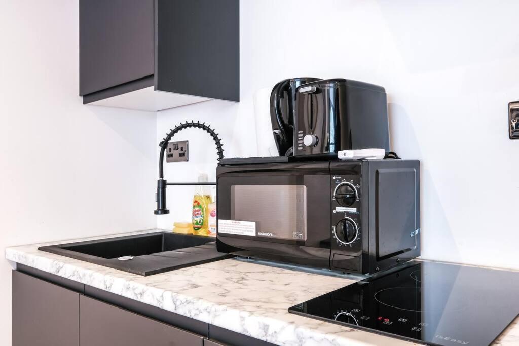 Апартаменты Spacious In Piccadilly Sleep 6 Vrb Лондон