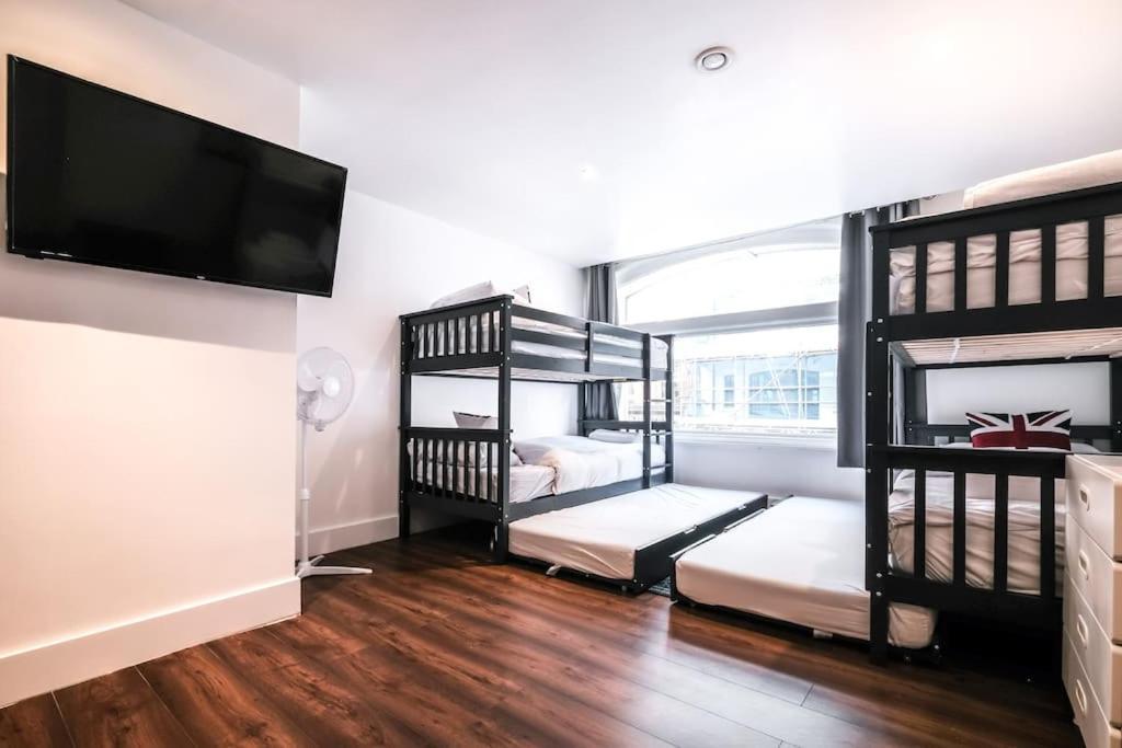 Апартаменты Spacious In Piccadilly Sleep 6 Vrb *